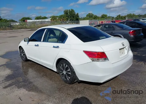 2010 Honda Accord 2.4 Lx-P z USA, uszkodzony, nr VIN 1HGCP2F44AA101375